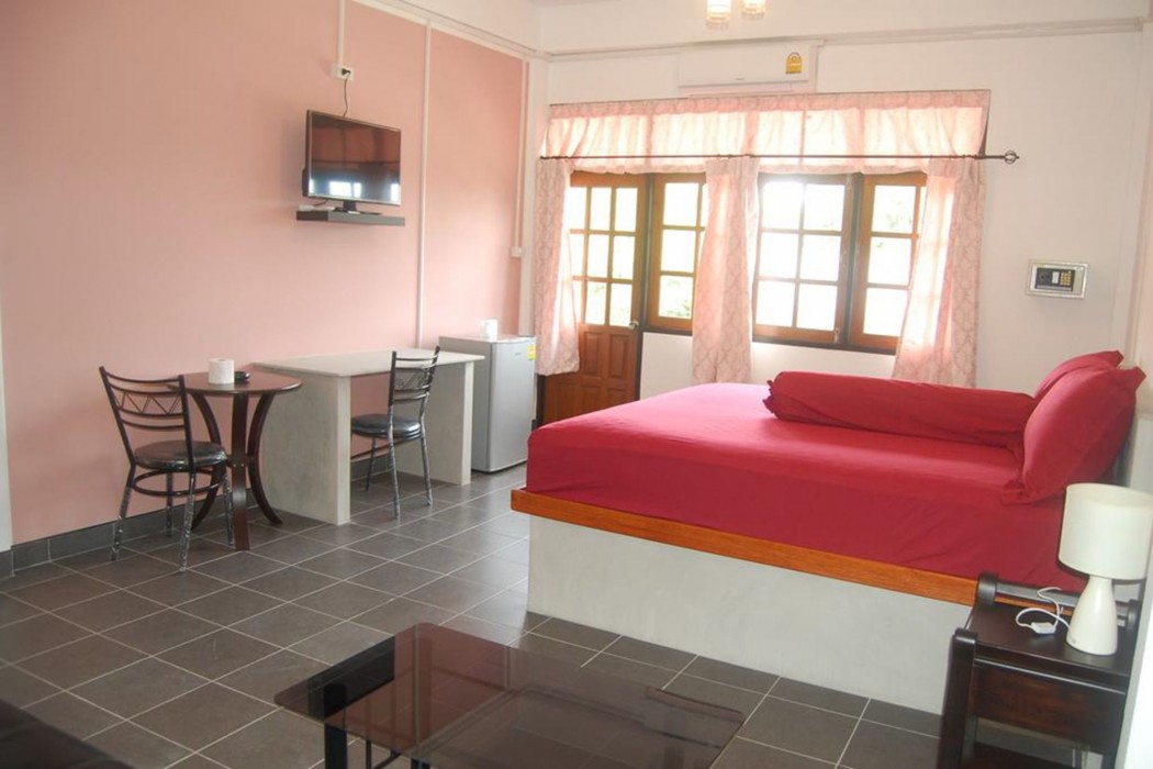 sea and sand guesthouse and restaurant