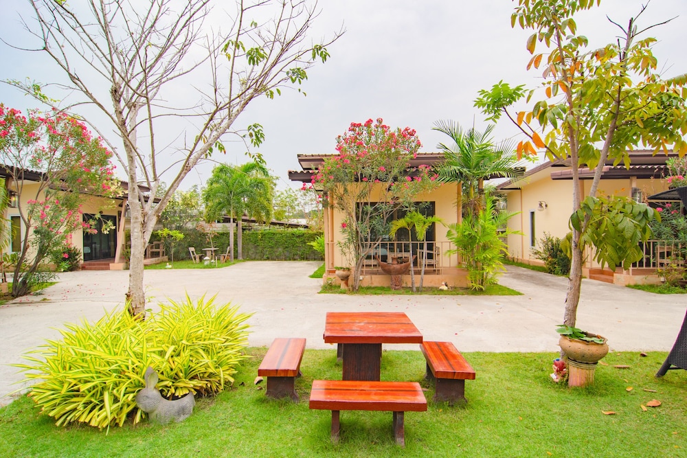 nawang maruekkhathaiyawan resort