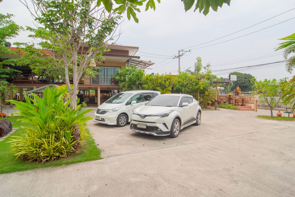 nawang maruekkhathaiyawan resort