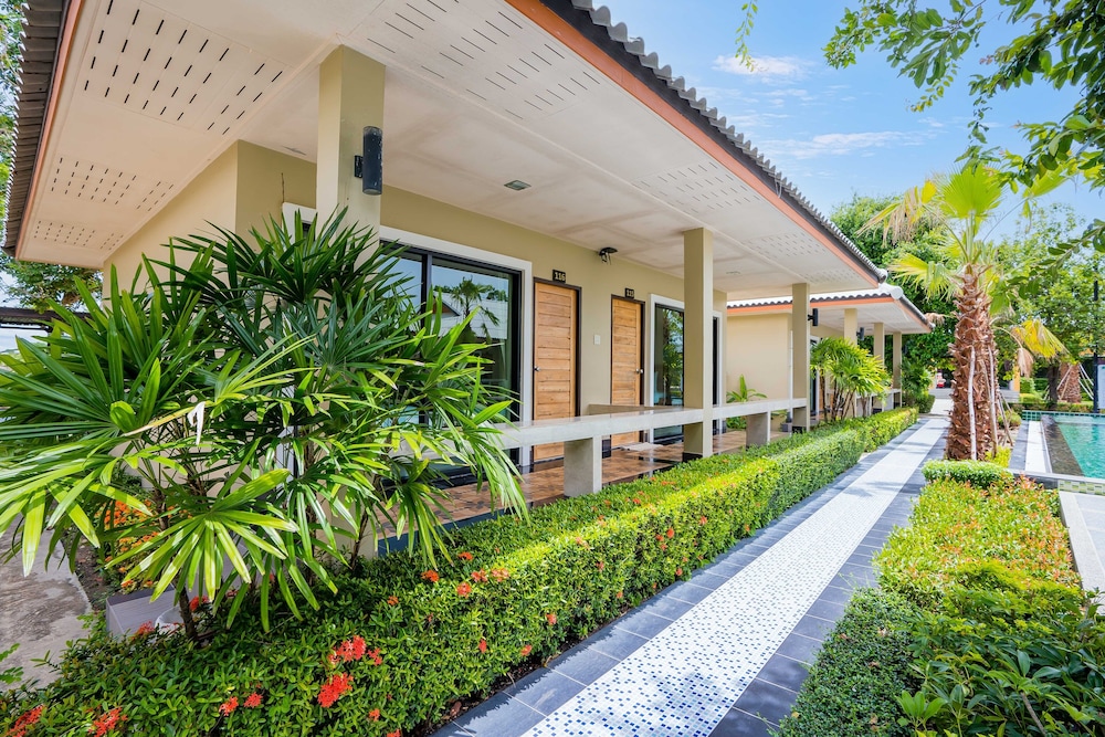 tontan resort cha am