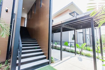 morino hotel si racha