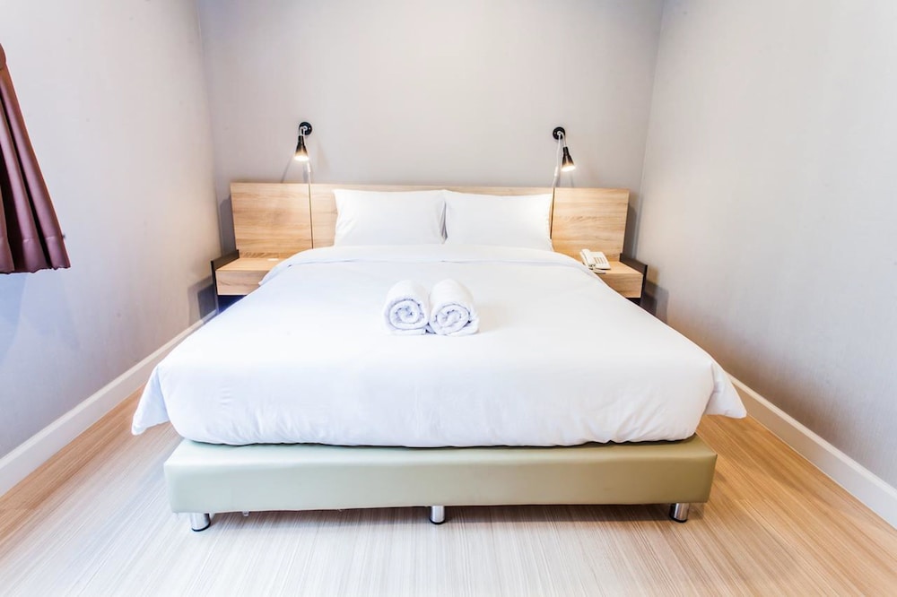 morino hotel si racha