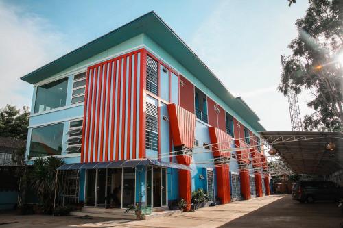 veerakit grand hotel