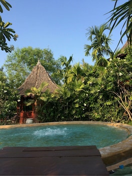 amphawa club