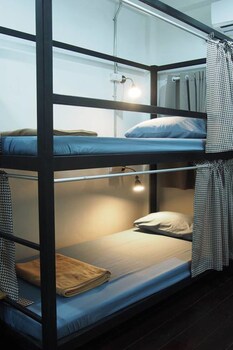 d hub hostel