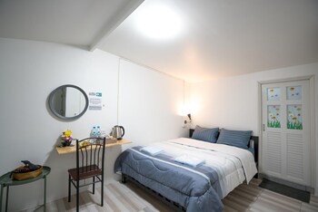 d hub hostel