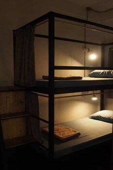 d hub hostel