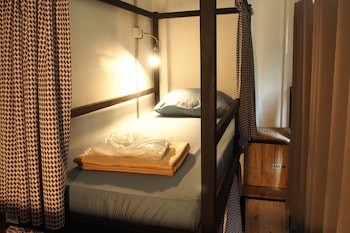 d hub hostel