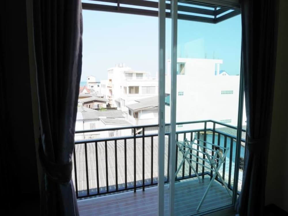 baan yooyen hua hin 57