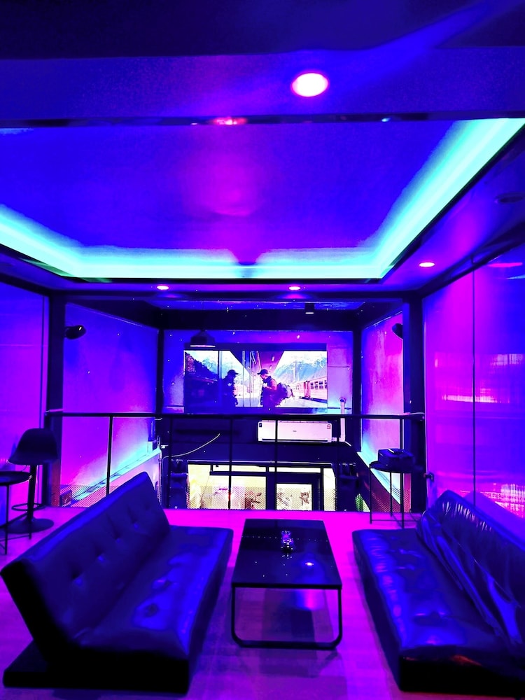 the lab sleep hostel