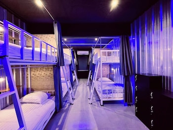 the lab sleep hostel