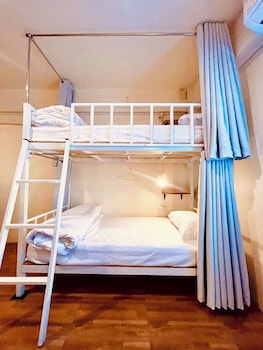 the lab sleep hostel