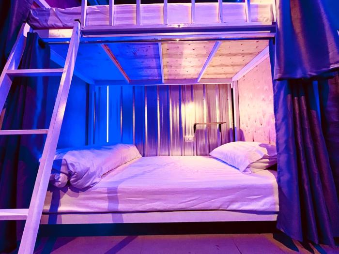 the lab sleep hostel