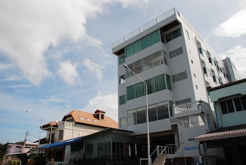 prachuap beach hotel