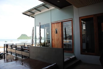 prachuap beach hotel