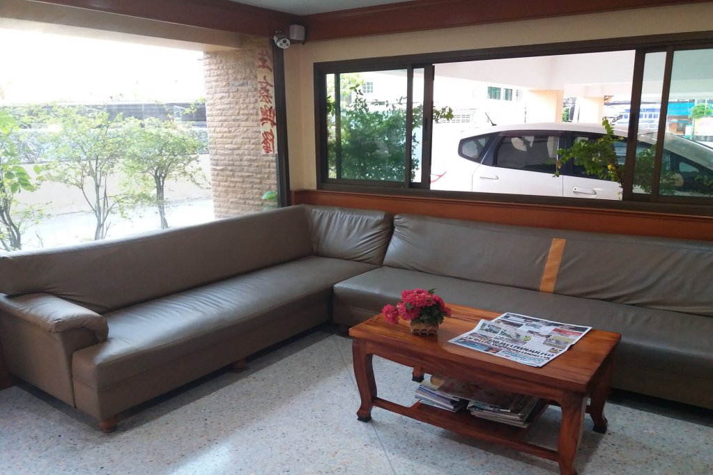 chaiyaphruk grand hotel