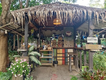 pang mai resort