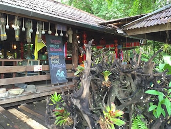 pang mai resort