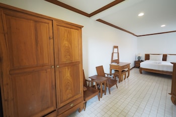 fah place hotel