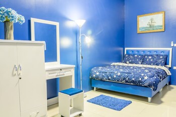 iris hostel