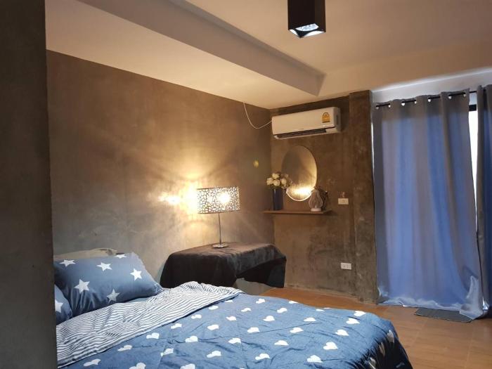 iris hostel