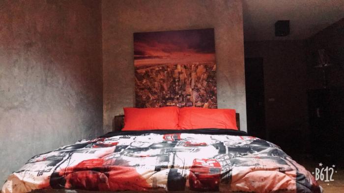 iris hostel