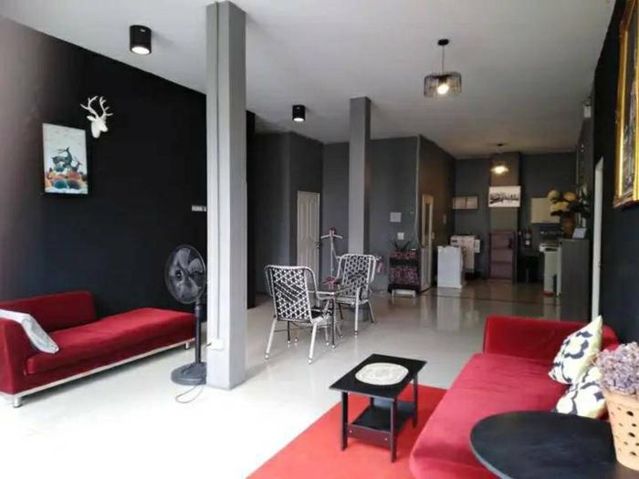 iris hostel