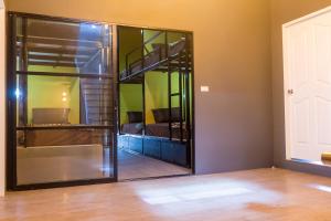 iris hostel