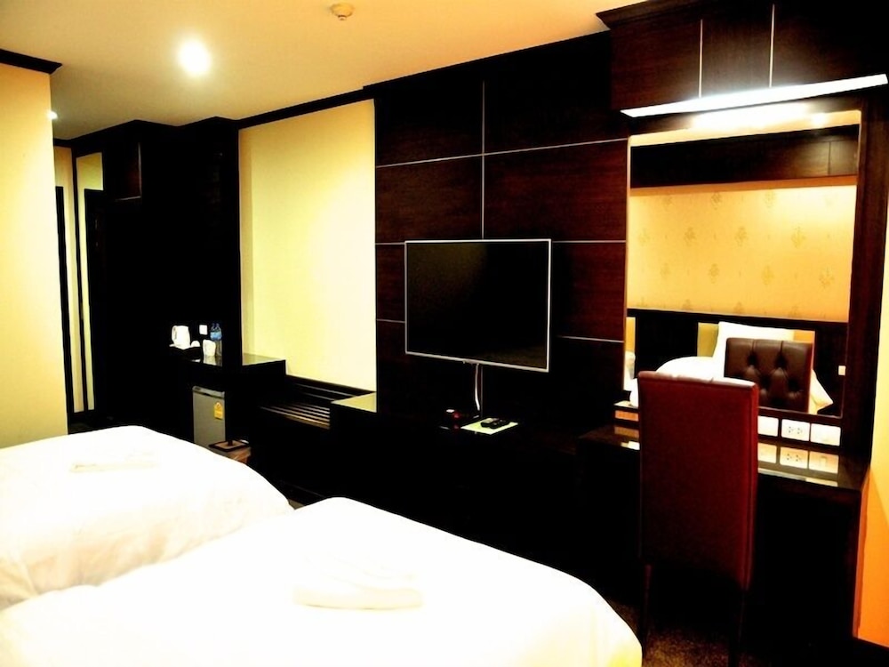 green hill hotel phayao