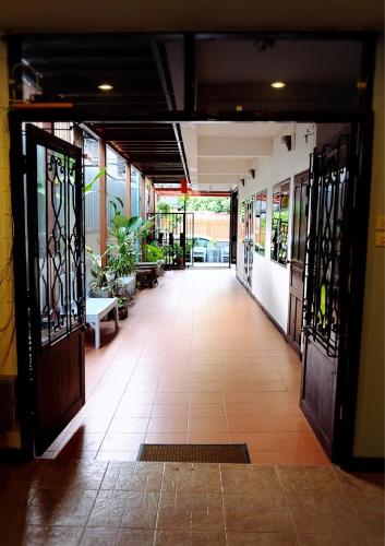 yen aura boutique hotel