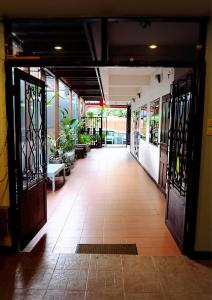 yen aura boutique hotel