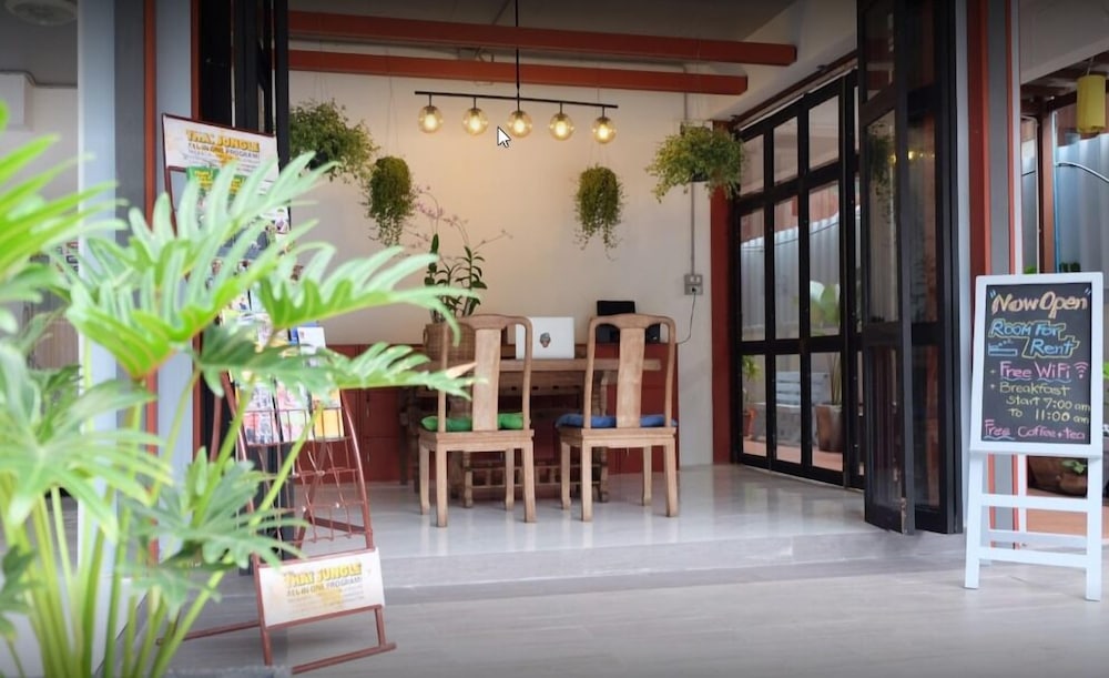 yen aura boutique hotel