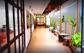 yen aura boutique hotel