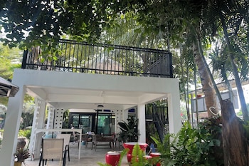 ban suan suree resort