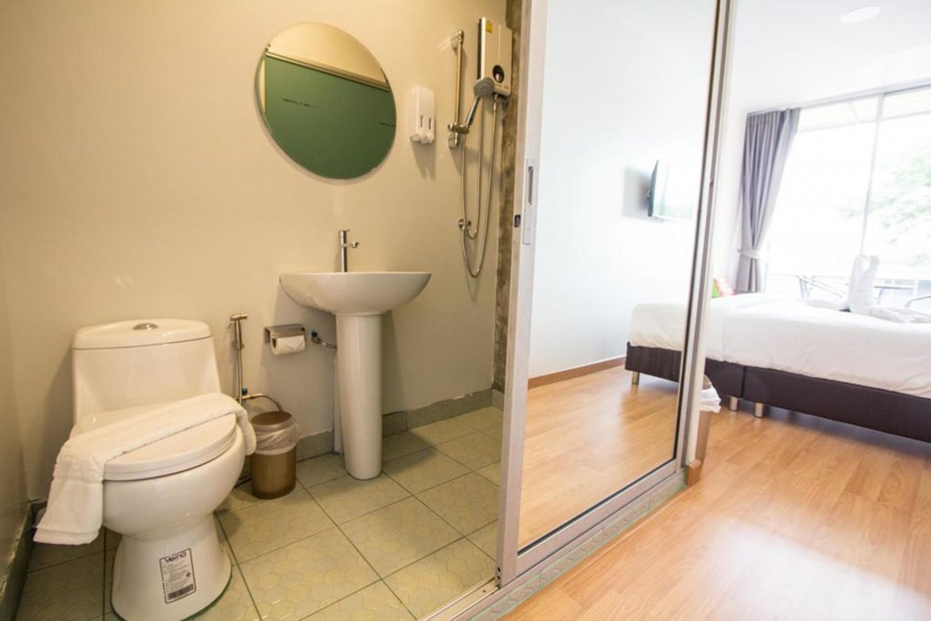 ducati bike box hostel