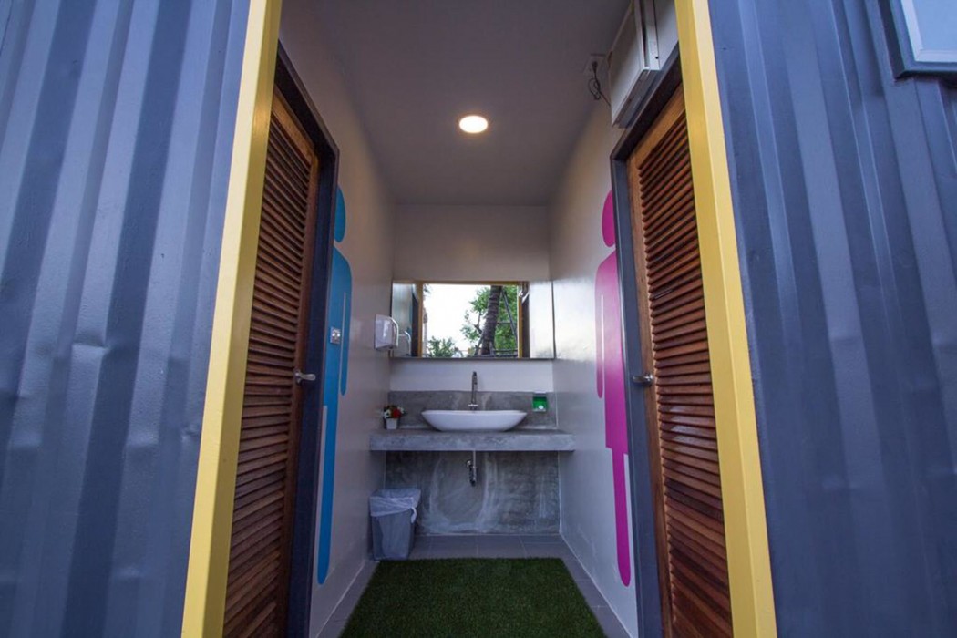 ducati bike box hostel