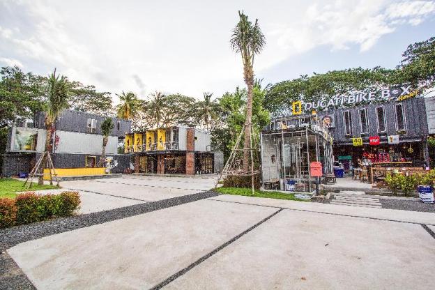 ducati bike box hostel