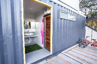 ducati bike box hostel