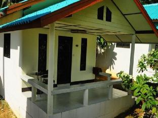 green cottage beach resort