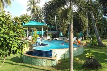green cottage beach resort