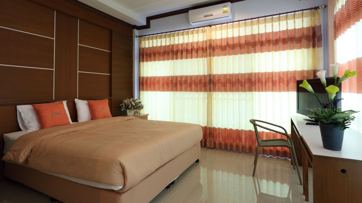 breeze hill hotel