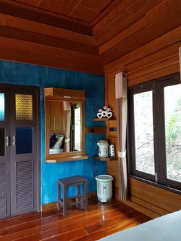 baan suan hill resort