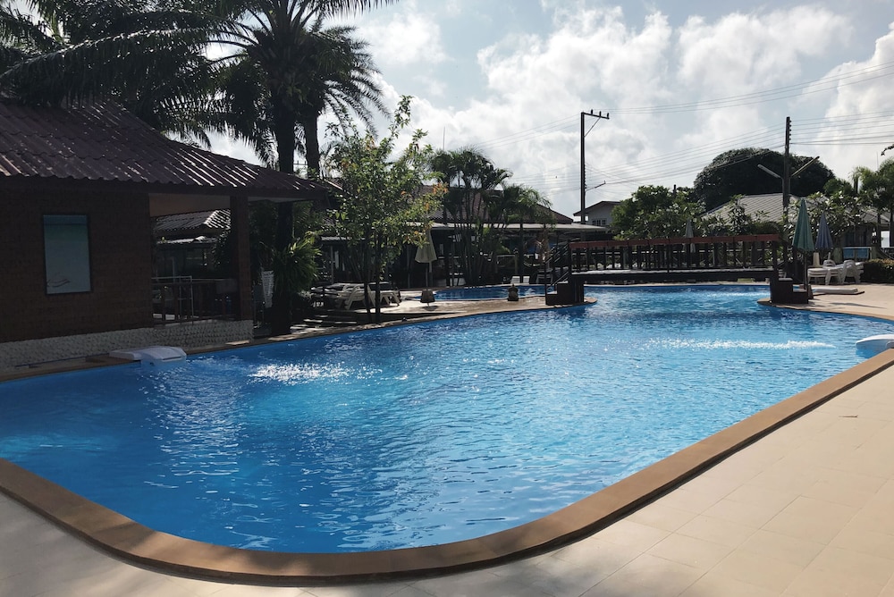 bankrut resort