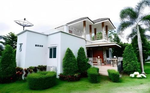 tanaosri and creekside resort