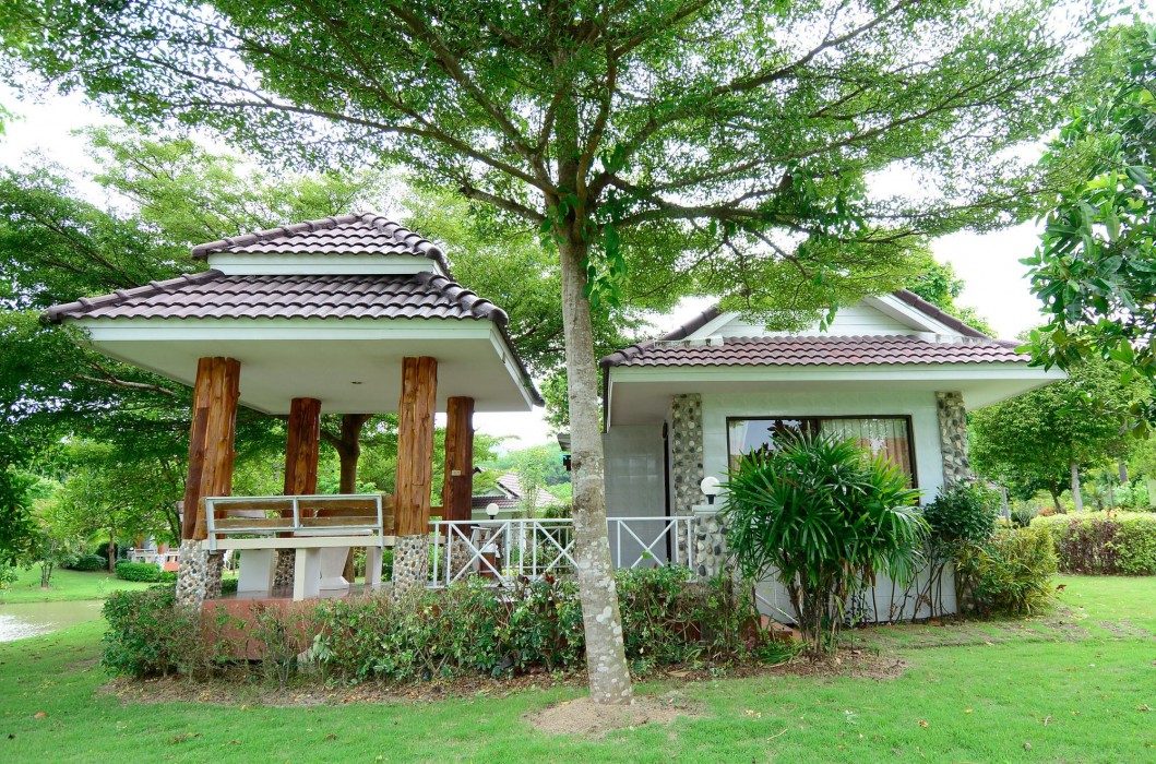 tanaosri and creekside resort