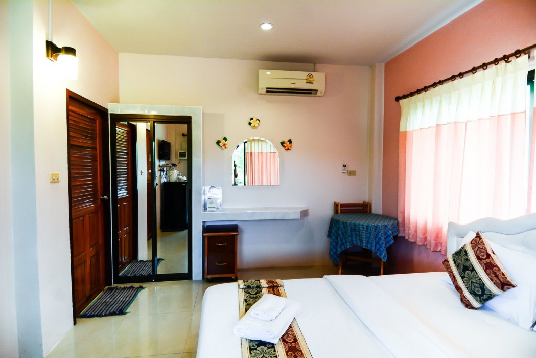 tanaosri and creekside resort