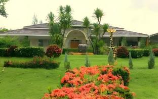 tanaosri and creekside resort