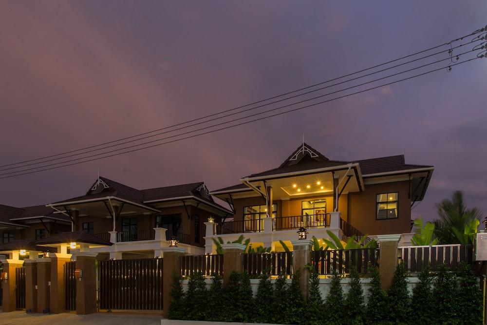 the best aonang villas