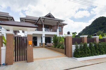 the best aonang villas