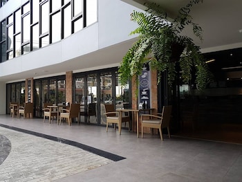 xen hotel nakhon pathom